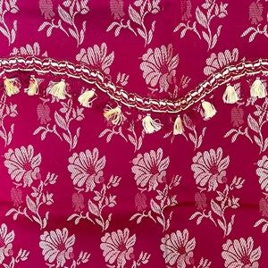 Red & champagne drape